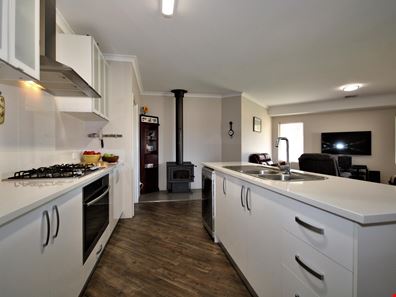 124 Thornton Drive, Uduc WA 6220