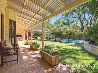 300 Mueller Place, Hovea WA 6071
