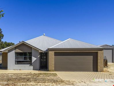 5 Cairn Crescent, Gingin WA 6503