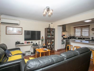 77A Altone Road, Lockridge WA 6054