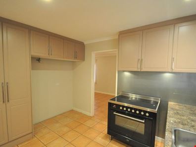 32 Giles Avenue, Newman WA 6753