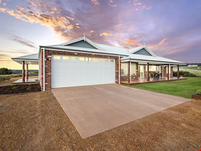 25 Brown Lane, White Peak WA 6532
