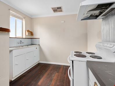 52 Dwyer Street, South Boulder WA 6432