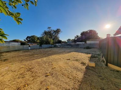 62A Edney Road, High Wycombe WA 6057