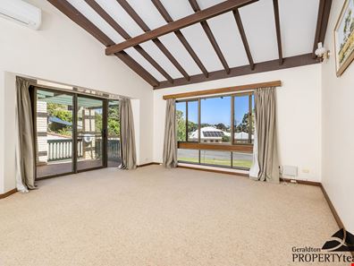 10 Patio Place, Geraldton WA 6530