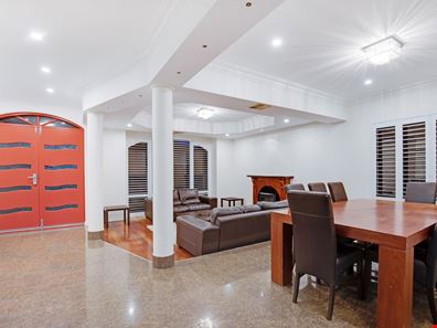 11 Matlock Heights, Darch WA 6065