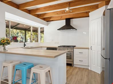 69 Joshua Mews, Baskerville WA 6056