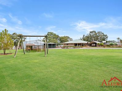 110 Cumming Rd, Oakford WA 6121