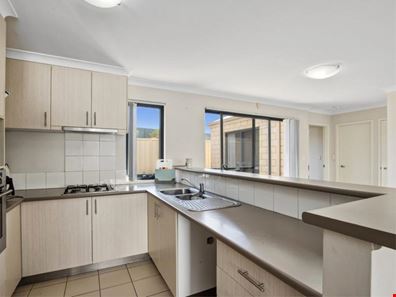 8/107 Bluegum Road, Beechboro WA 6063