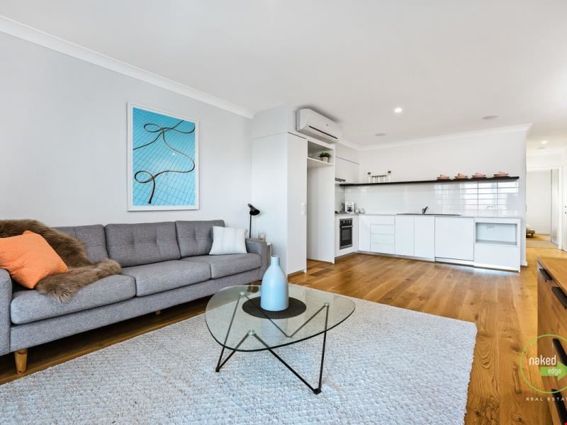 8/1 Glenariff Boulevard, Canning Vale WA 6155