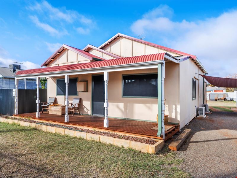 206 Wittenoom Street, Victory Heights WA 6432