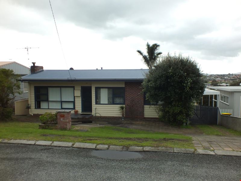 4 Harry Street, Mount Melville WA 6330