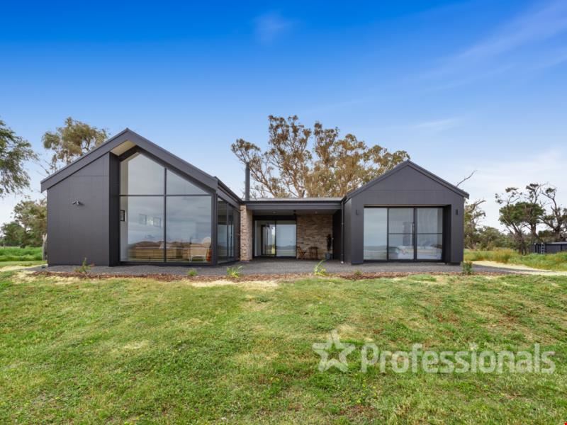699 Cathedral Avenue, Parkfield WA 6233