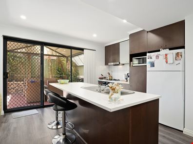 12/40 Hollins Bend, Madeley WA 6065