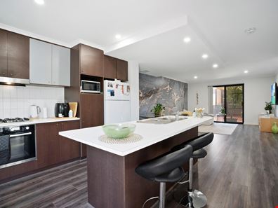 12/40 Hollins Bend, Madeley WA 6065