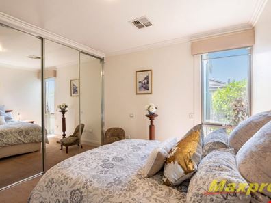 5/451 Riverton Drive East, Riverton WA 6148