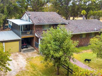 214 Newnham Road, Lake Clifton WA 6215
