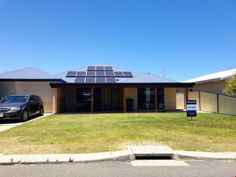 10 Bertran Vista, Port Denison WA 6525