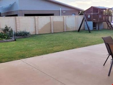 10 Bertran Vista, Port Denison WA 6525