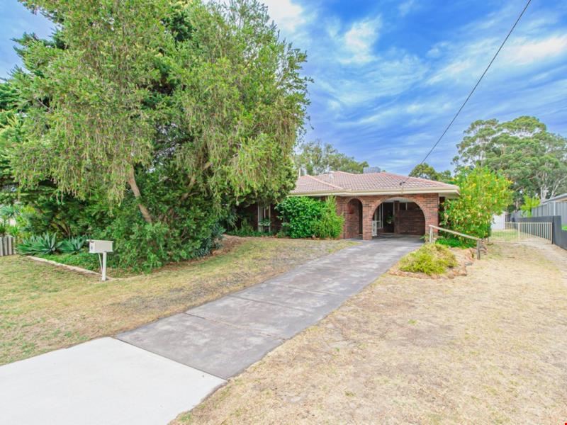 99 Railway Parade, Upper Swan WA 6069