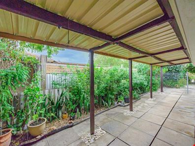 99 Railway Parade, Upper Swan WA 6069