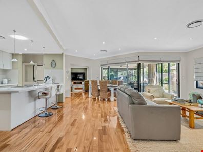 10 Beachfields Drive, Broadwater WA 6280