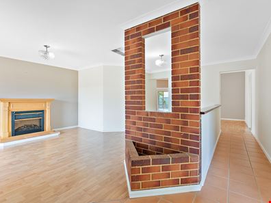 6 CARCOO COURT, Beckenham WA 6107