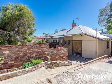 48 South Western Highway, Mount Richon WA 6112