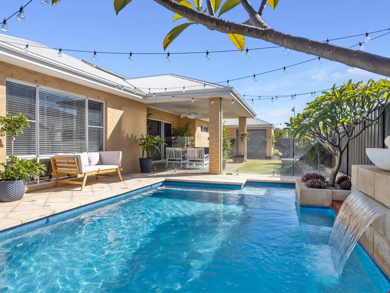6 Wildwood  Mews, Carramar WA 6031