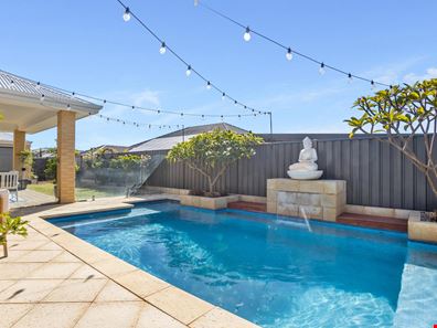 6 Wildwood  Mews, Carramar WA 6031