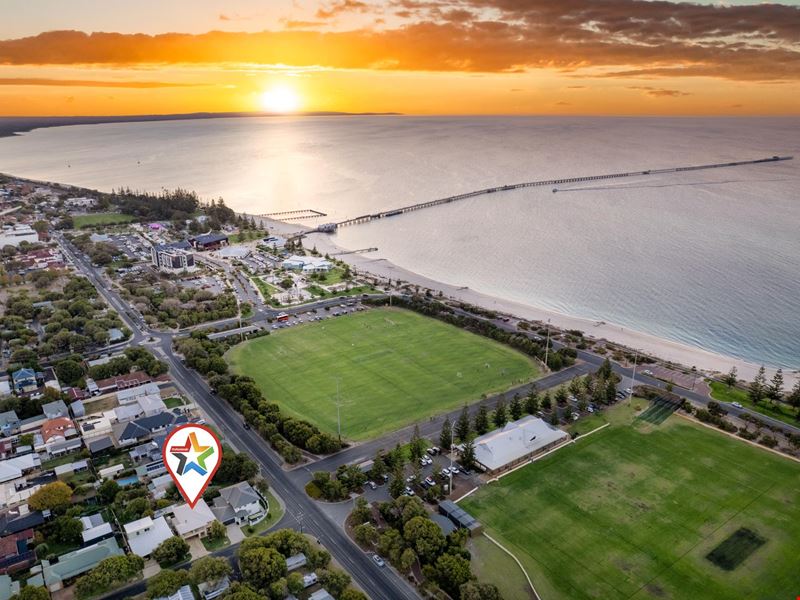 7 Milne Street, Busselton WA 6280