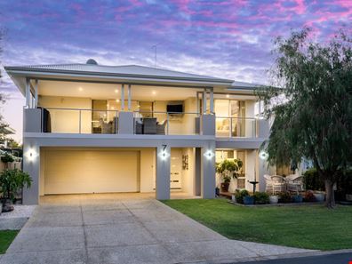 7 Milne Street, Busselton WA 6280