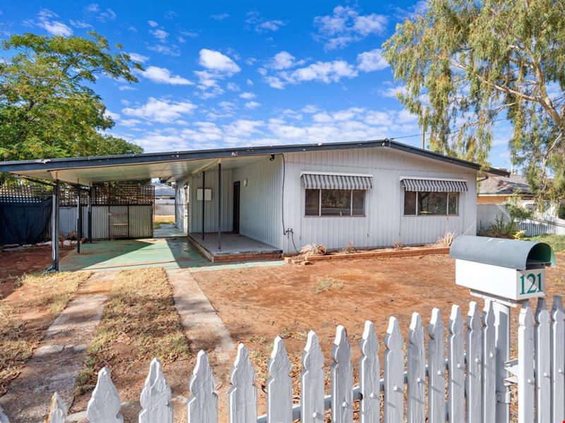 121 Addis Street, Lamington WA 6430