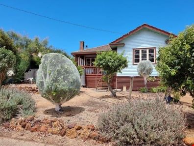 37 Railway Parade, Boyup Brook WA 6244