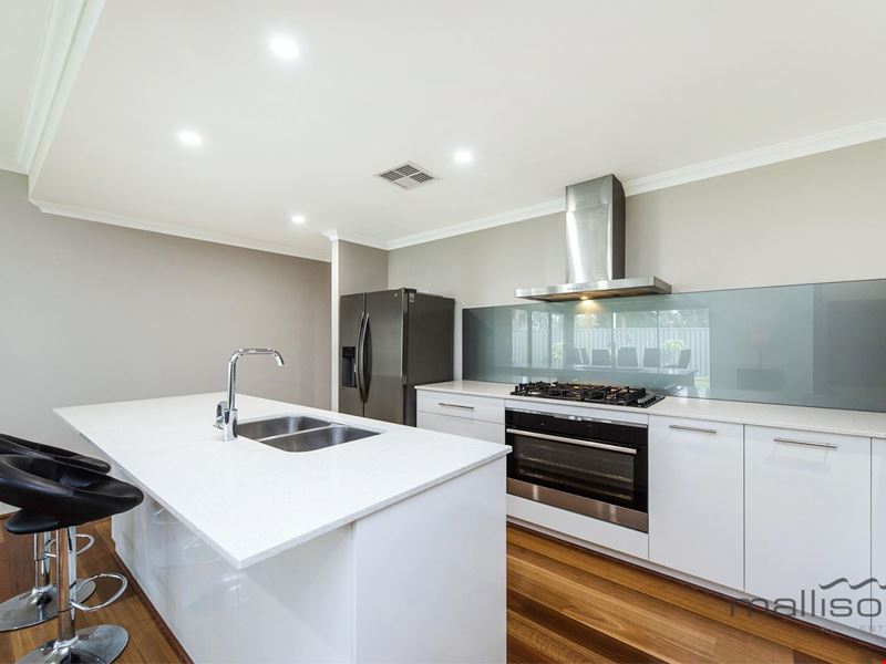 49 Caldwell Parkway, Haynes WA 6112