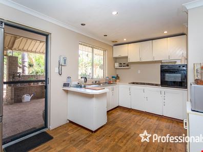 35 Grafham Road, Brookdale WA 6112