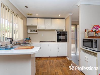 35 Grafham Road, Brookdale WA 6112