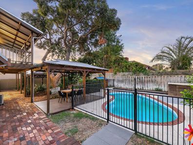 68B Lamond Street, Alfred Cove WA 6154