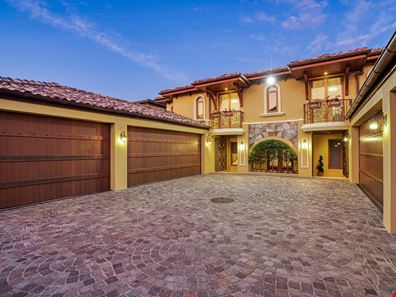 7 Tuart Street, Applecross WA 6153