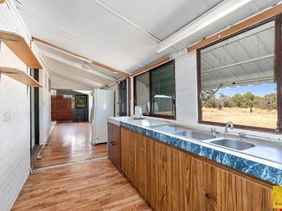 37 Christmas Tree Rise, Nilgen WA 6044