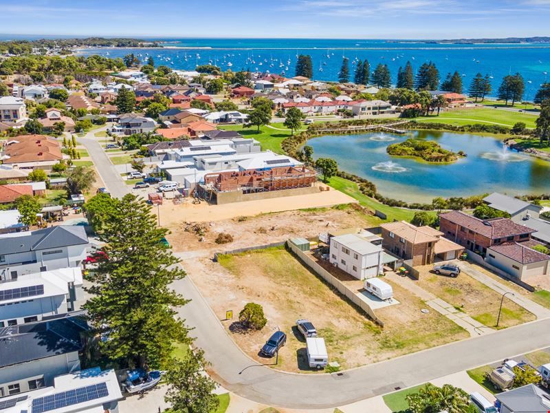 16 Fletcher Street, Rockingham WA 6168