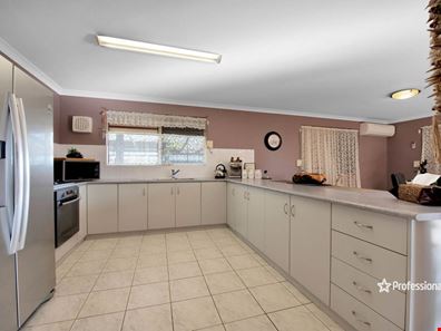 650 Chapman Road, Glenfield WA 6532