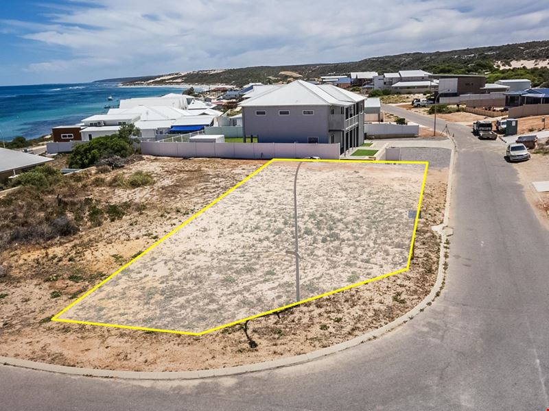 13 Stokes Street, Horrocks WA 6535