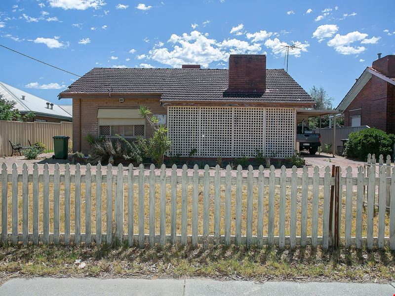 29 Hassett Street, Cloverdale WA 6105