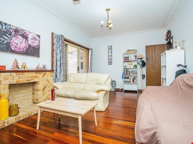 29 Hassett Street, Cloverdale WA 6105