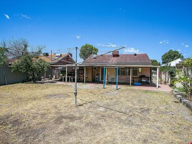 29 Hassett Street, Cloverdale WA 6105