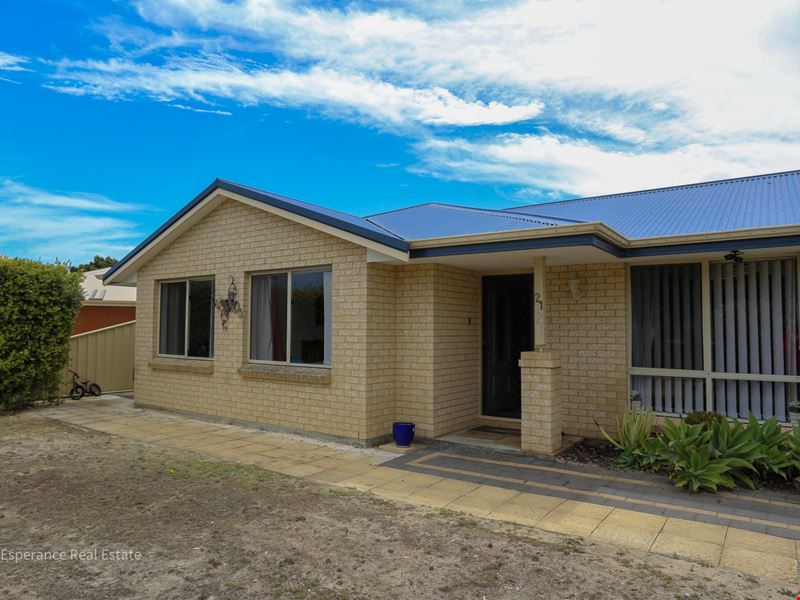 21 Dauphin Crescent, Castletown WA 6450