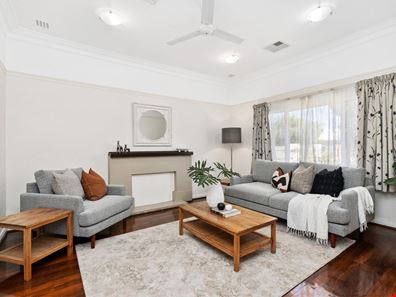 10 Parsons Avenue, Manning WA 6152
