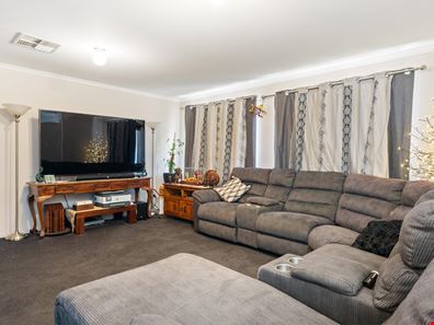 77 Forrest Street, Coolgardie WA 6429