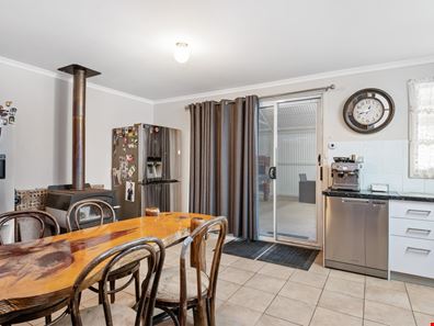 77 Forrest Street, Coolgardie WA 6429